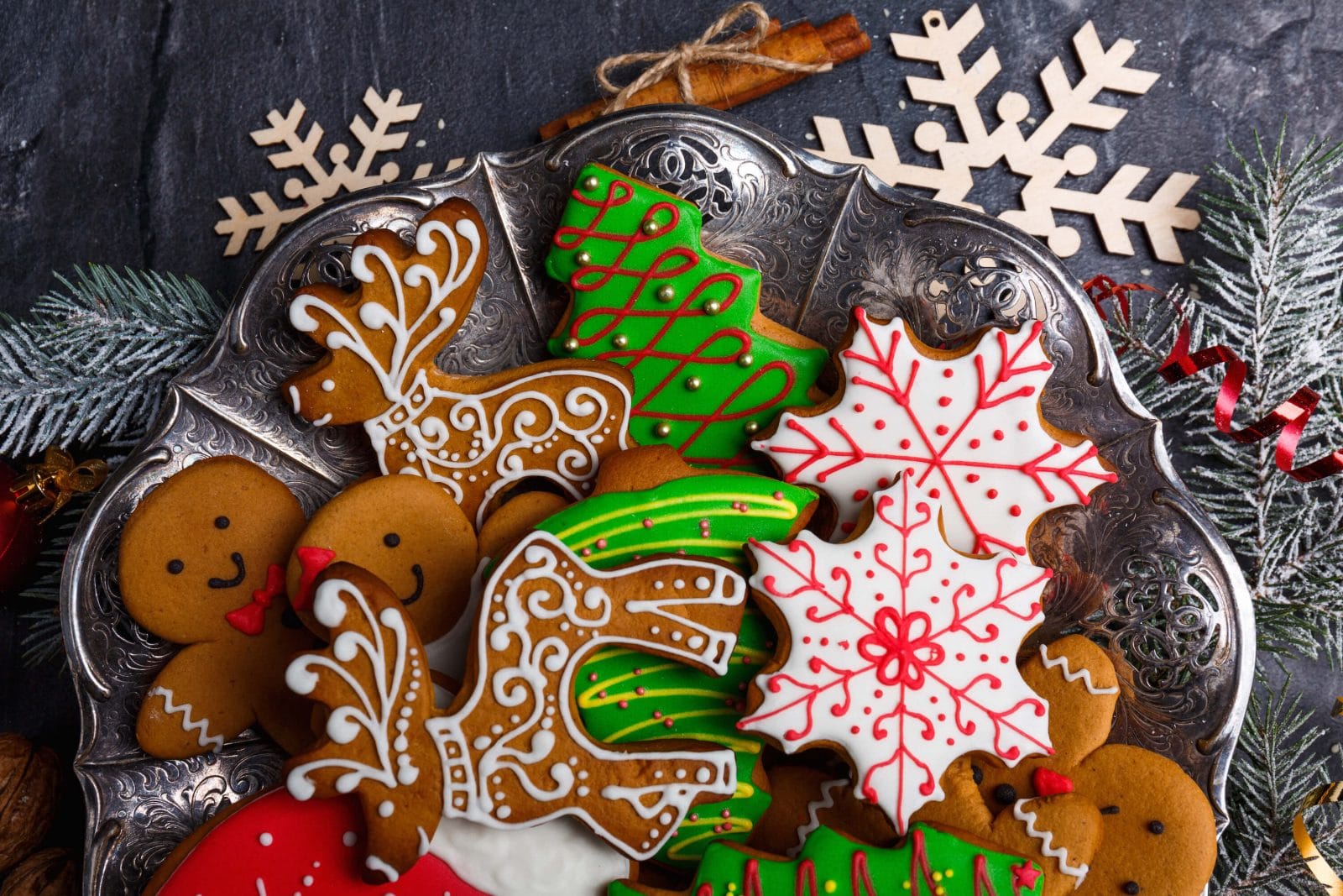 12 Festive Vegan Cookies to Get You in the Holiday Spirit - ChooseVeg