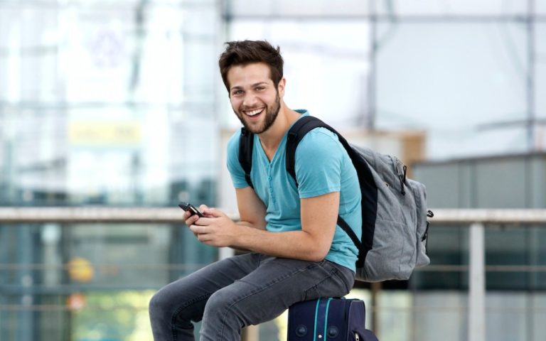 Booking a Flight? Here are the Top 6 Airports for Vegan Food