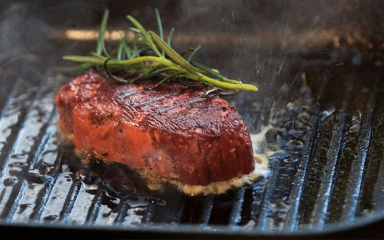 Meet the Company 3-D Printing Plant-Based “Fat, Blood, and Muscle”