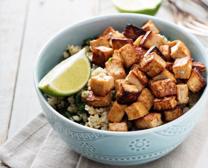 11 alimentos veganos con más calcio que una taza de leche