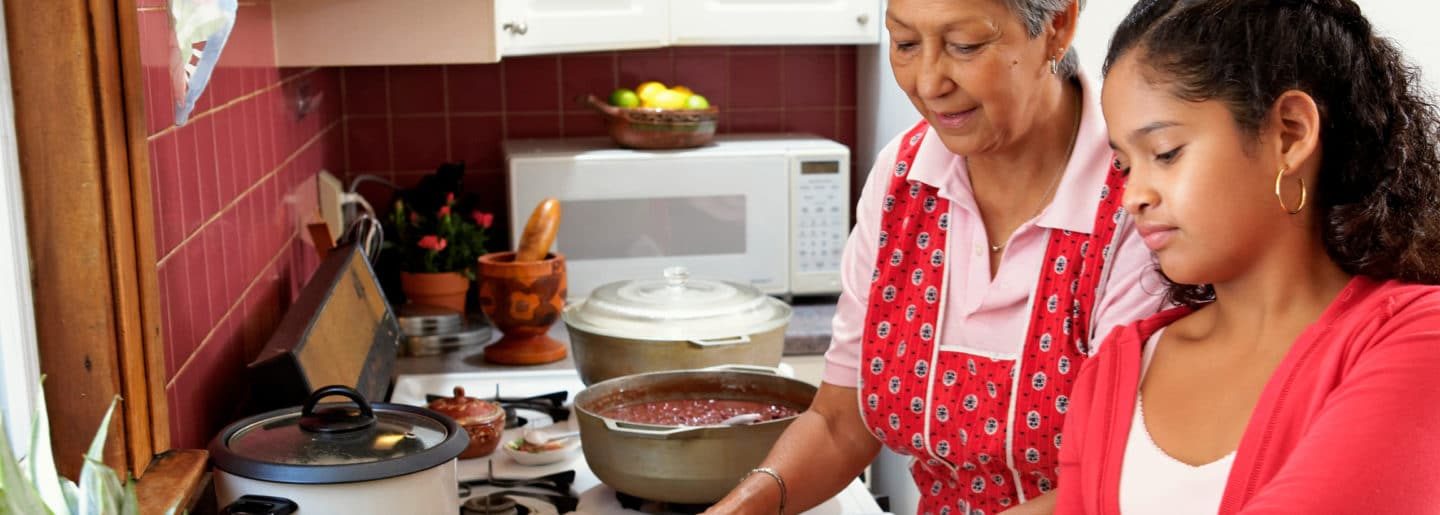 6 consejos para preparar comida vegana con tu abuelita