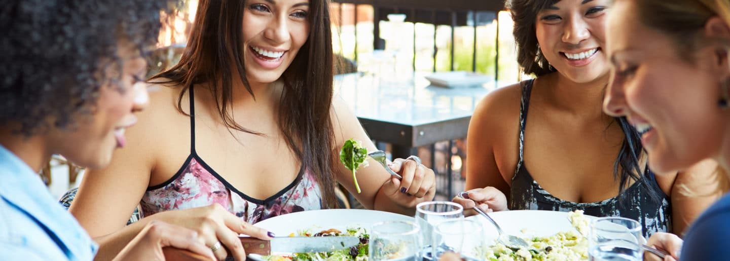 Guía para ordenar comida vegana en cualquier restaurante (y otros consejos)