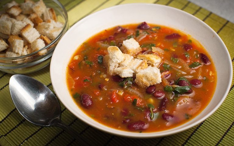 Deliciosas sopas de vegetales para el clima frío