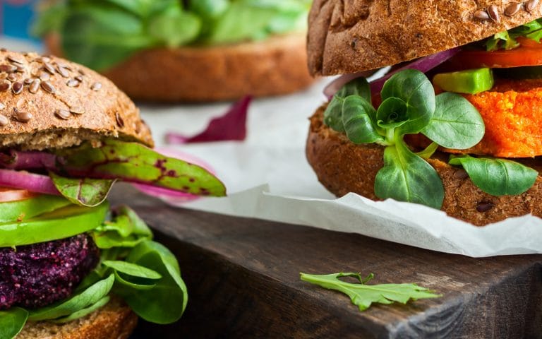 Las 10 mejores recetas para preparar hamburguesas veganas