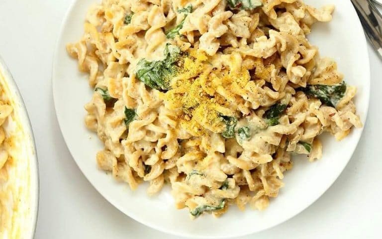 8 recetas veganas con levadura nutricional para disfrutar de su sabor y aprovechar sus nutrientes