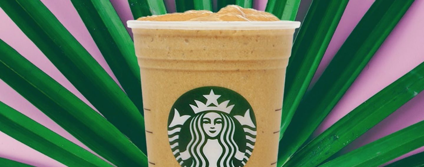 La estrategia de Starbucks para reducir su impacto ambiental incluye alimentos veganos