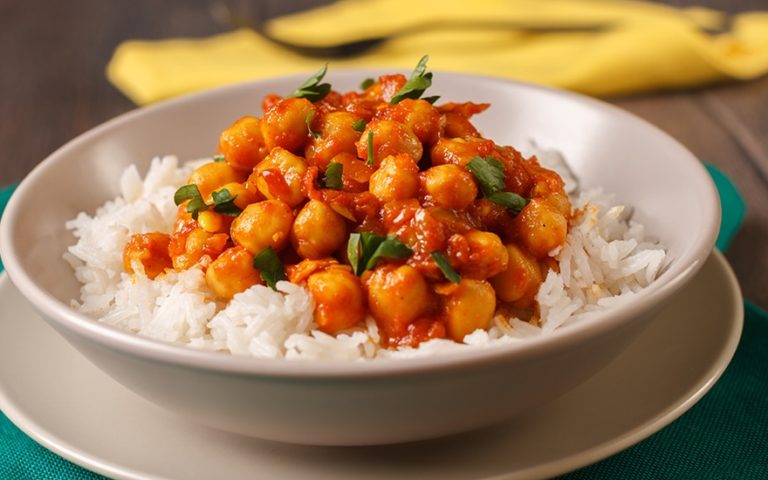 10 alimentos veganos ricos em ferro — e um que você vai amar saber