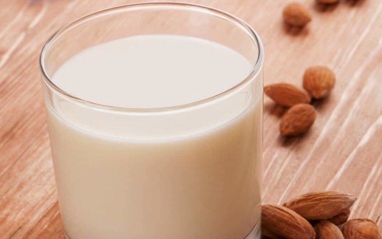 Até 2021, leites vegetais devem representar 40% do mercado de leite nos Estados Unidos
