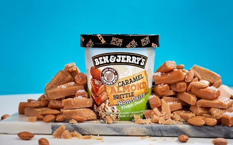 Ben & Jerry’s anuncia a chegada de dois sorvetes sem produtos de origem animal ao Brasil