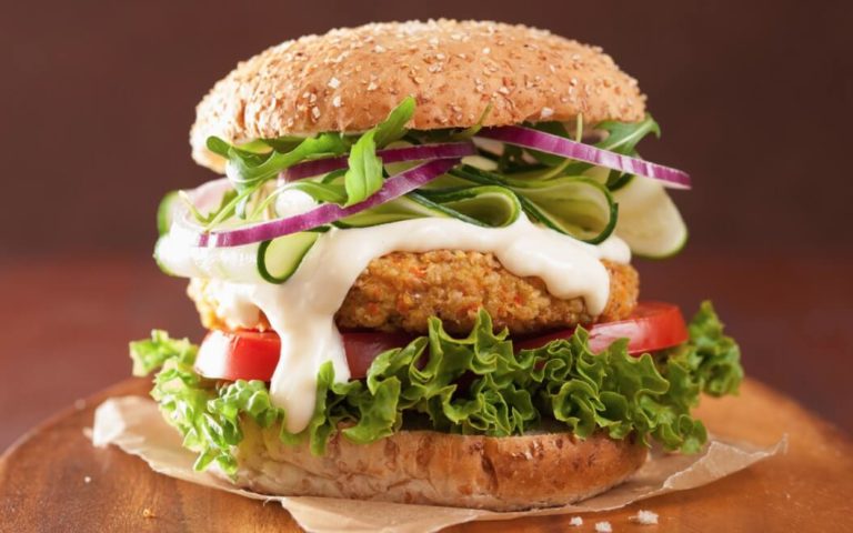 7 maneiras de comer menos carne sem fazer nenhum esforço